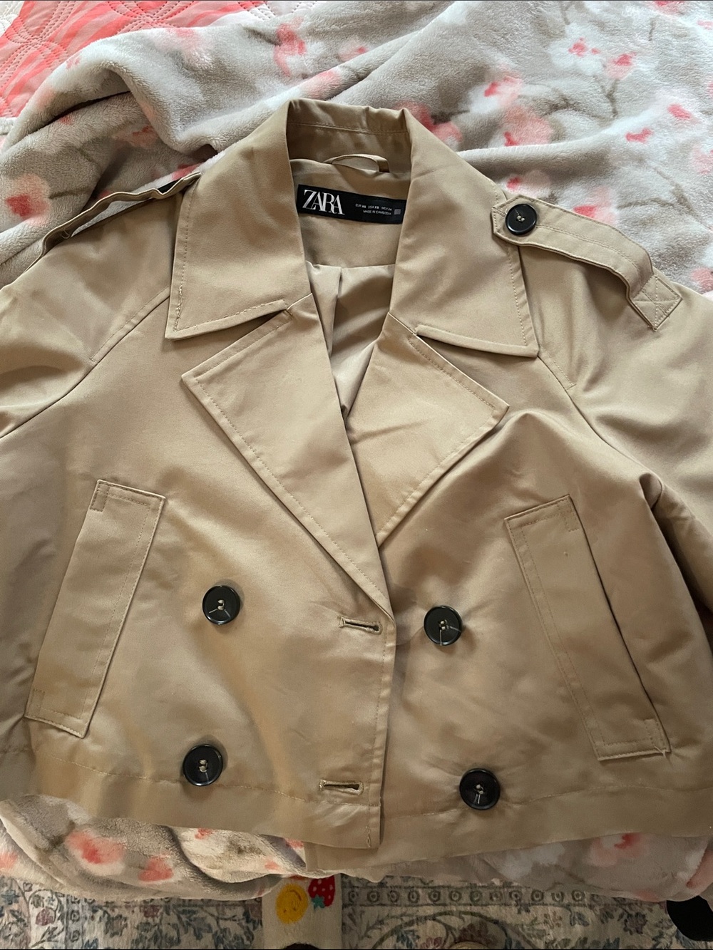 Zara Cropped Trench Coat in Beige